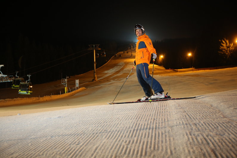Die Kombination aus Atmosphäre und perfekter Piste macht das Nachtskifahren zu einem unvergesslichen Erlebnis. | © Gregor Hartl