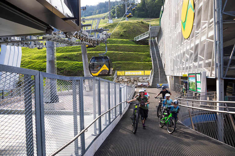 Planai-Hauptgondel mit Fahrrad | © Roland Haschka