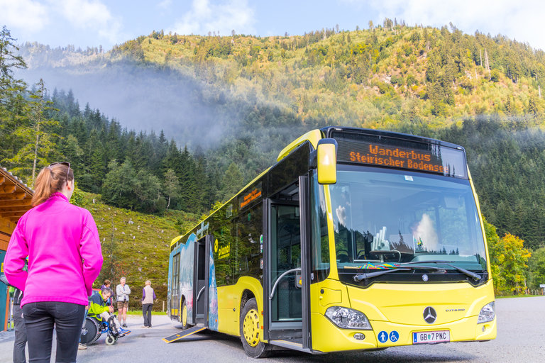 Der Planai-Wanderbus zum Bodensee | © Planai/Klünsner