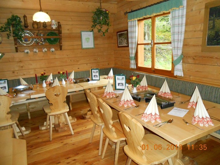 Stangl Alm - Gaststube | © Stangl Alm