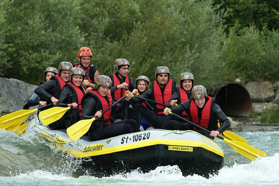 Rafting on the river Enns | © Dachstein Tauern Adventure