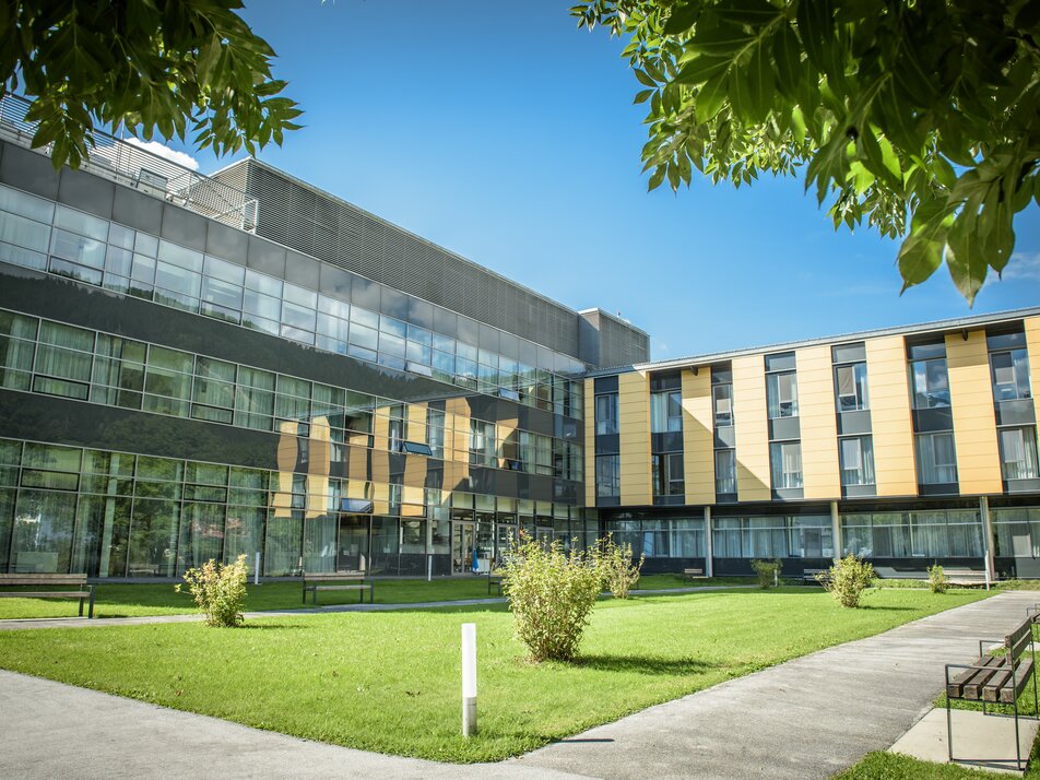 Filming Location - Hospital Schladming - Impression #1 | © Christoph HUBER